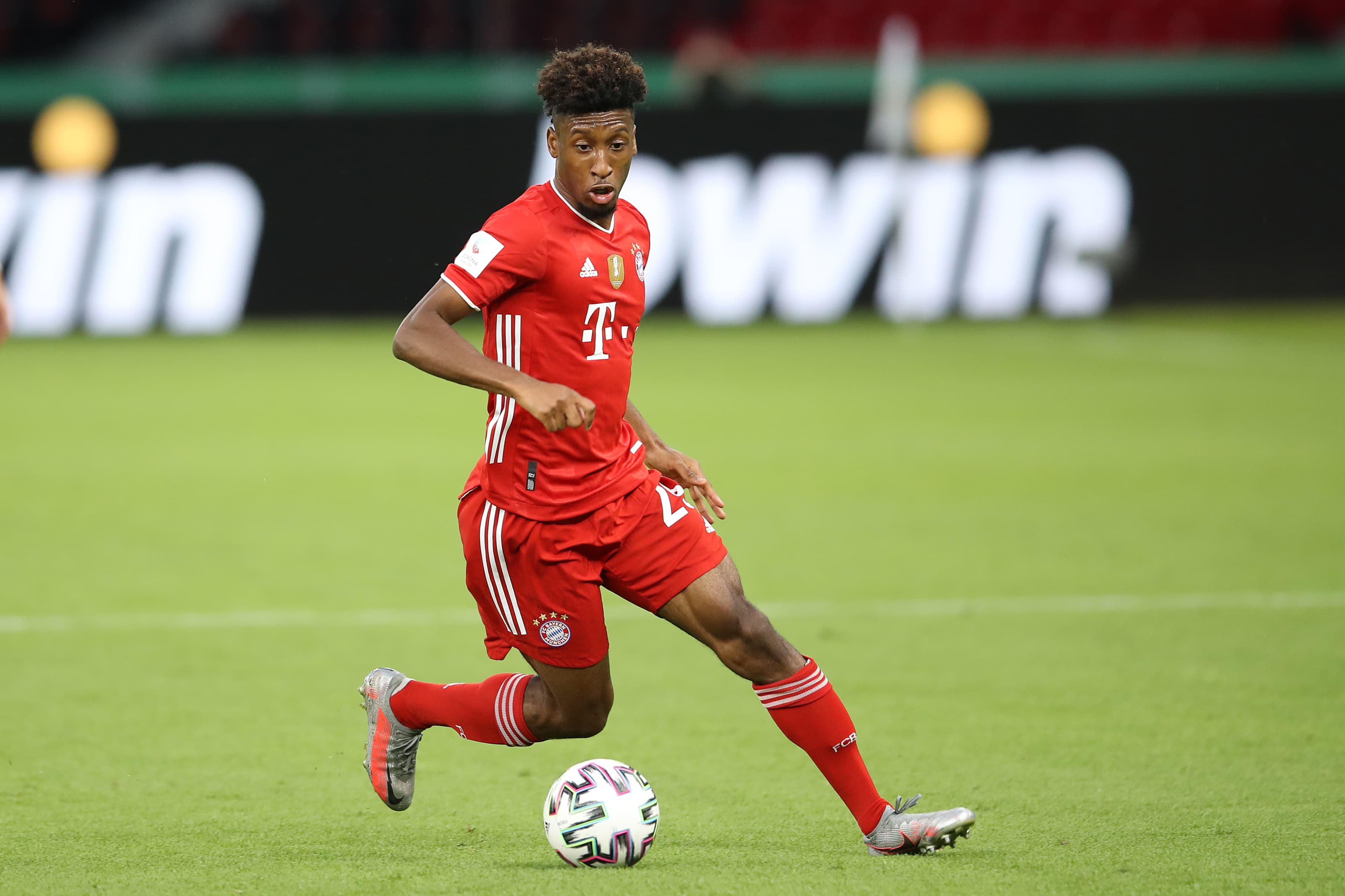 Coman refuzon përsëri rinovimin