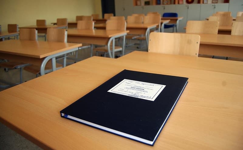 Shtyhet deri më 26 shtator fillimi i vitit të ri shkollor në Kosovë