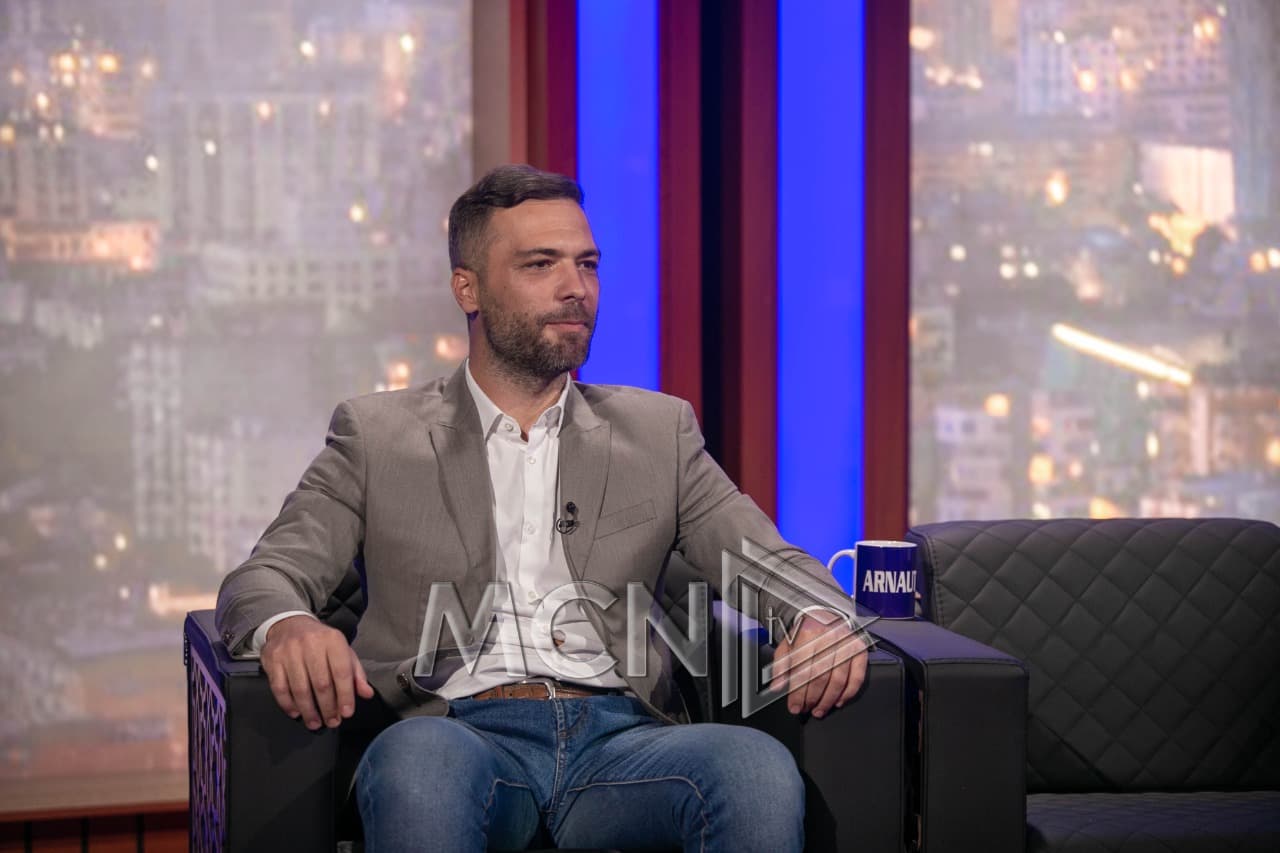 Edon Qesari: Historia njerëzore sipas Marksit, një rrotë në lëvizje