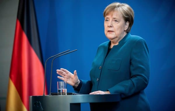 Kancelarja Merkel vjen në Tiranë, Policia e Shtetit njofton devijimin e trafikut