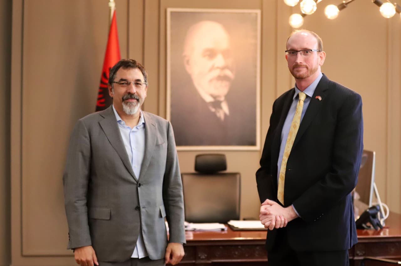 Bashkëpunim në fushën e rendit dhe sigurisë, Çuçi takim me ambasadorin britanik