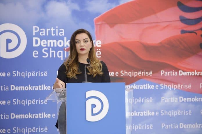 Rimbursuan 4 % të të sëmurëve/ Vokshi: Armik është qeveria, jo pandemia