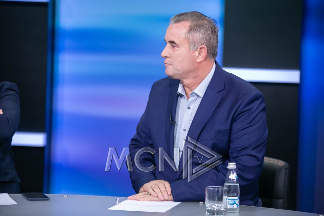 “Ishte me 4 diploma dhe s’dinte të shkruante”, Premçi: Kur nisën dhe kush kërkonte shkarkimin e Ardi Veliut