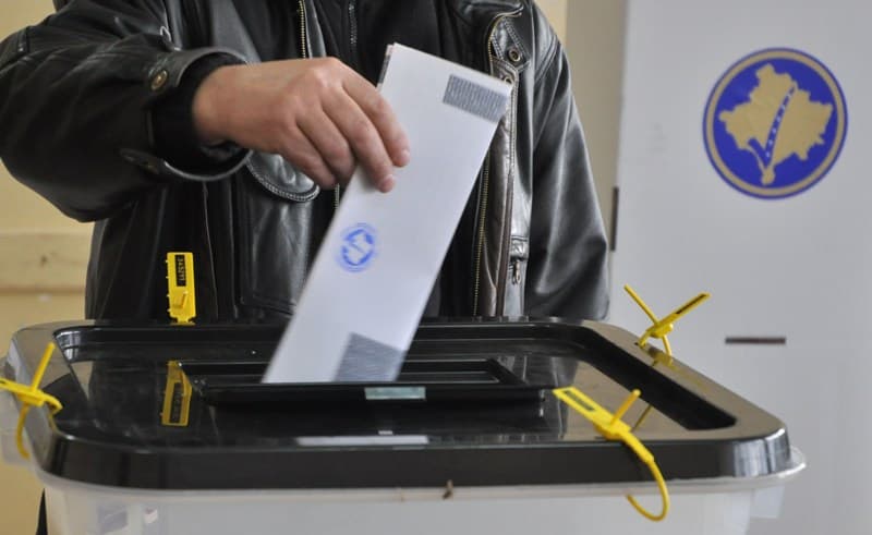 Zgjedhjet vendore në Kosovë/ Arrestohen katër persona për blerje të votës