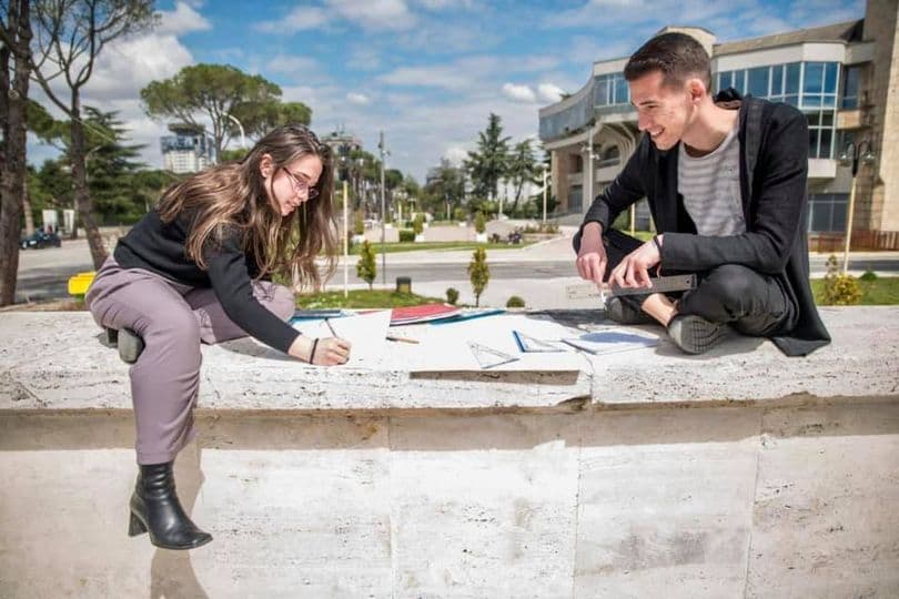Fillimi i vitit akademik/ Rama uron studentët dhe pedagogët