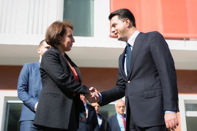 Basha takoi zv.kryeministren e Kosovës: Interesat tuaja në rajon, primare për Shqipërinë