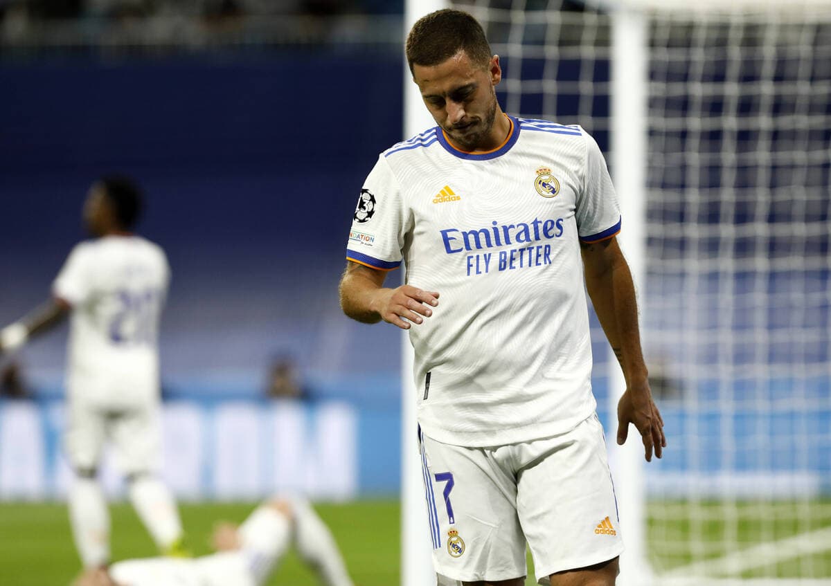 Ancelotti “ po “ largimit të Hazard