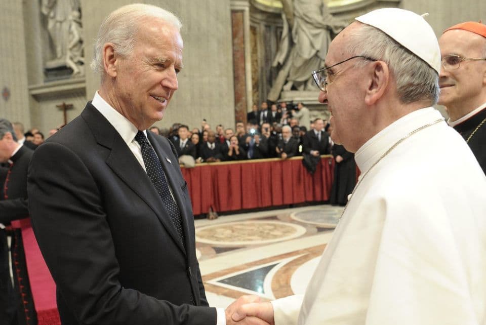 Takimi me Papa Françeskun lë përshtypje të fortë te Biden