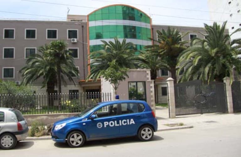 I dënuar për trafik njerëzish, arrestohet në Durrës 20-vjeçari nga Kosova
