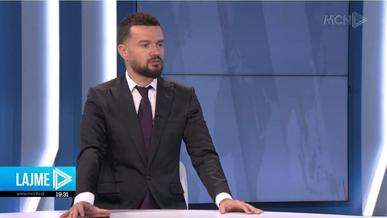 Curri: Berisha i ka rrugët e mbyllura, i mbetet veçse të krijojë një PD të re