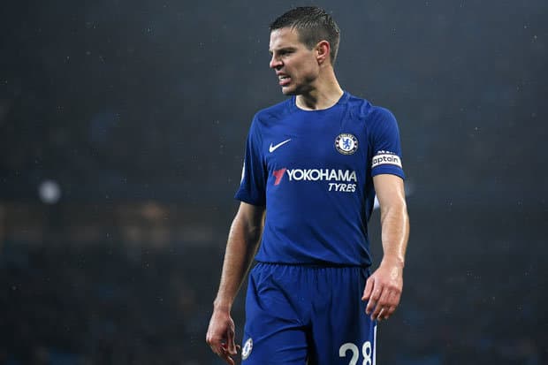 Te Barcelona mendojnë për merkaton, projektohet afrimi i mbrojtësit të Chelsea