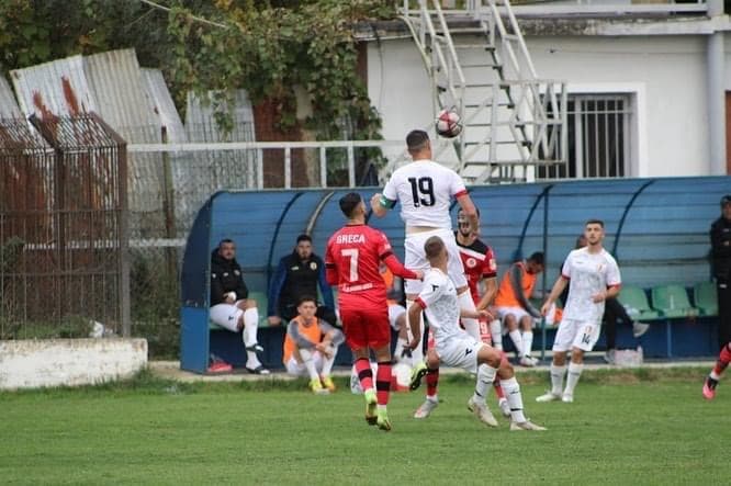 Flamurtari tregon dëmtimet e lojtarëve pas ndeshjes me Kastriotin