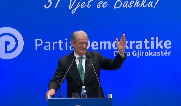 Berisha nga Gjirokastra: Basha po vepron si Enver Hoxha, shpiku derën e kryetarit
