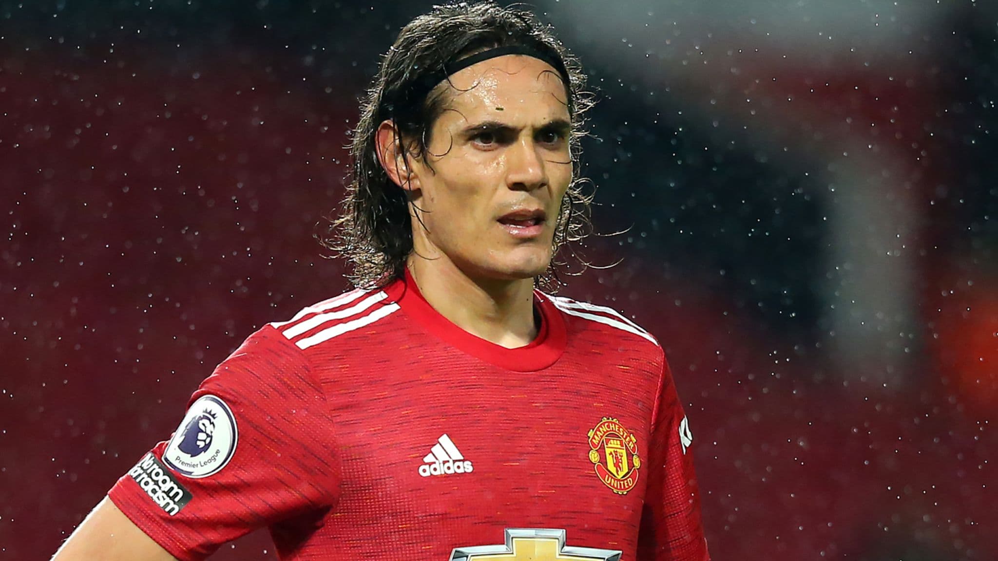 Cavani konfirmon qëndrimin në Manchester