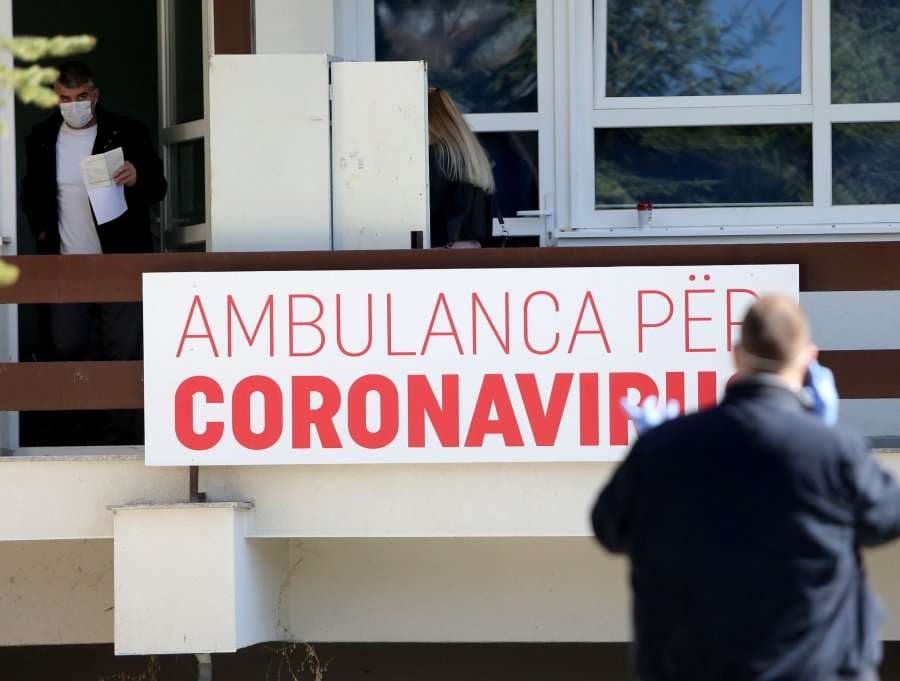 Dy të vdekur e 427 raste të reja infektimi me Covid-19 në Kosovë