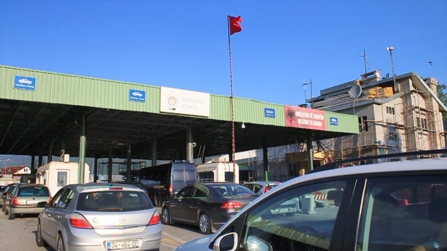 Ministria e Jashtme publikon masat e reja anti-Covid për hyrjen në Kosovë