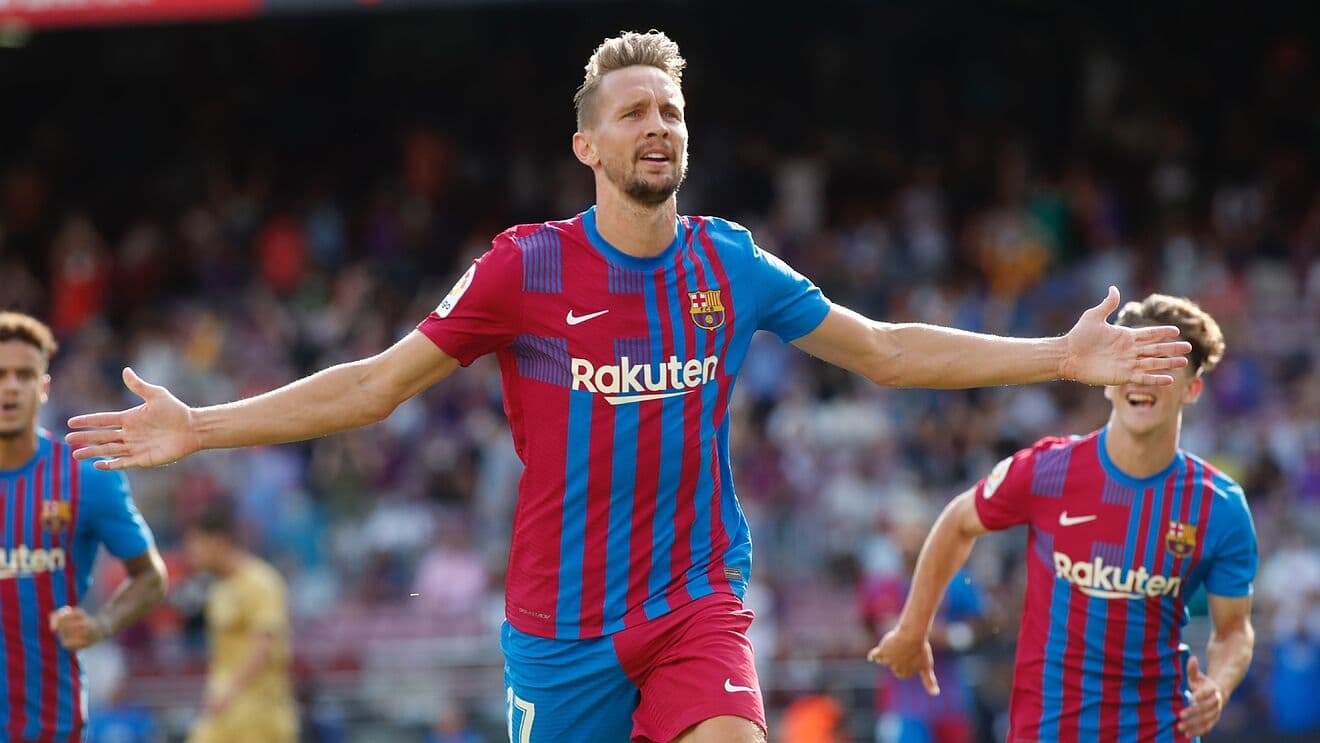 Luuk de Jong qëndron tek Barcelona