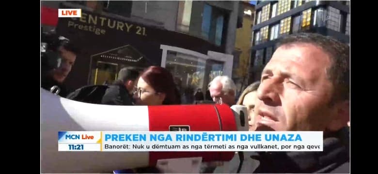 Preken nga Rindërtimi dhe Unaza e Re, banorët marshojnë drejt ambasadës amerikane (VIDEO)