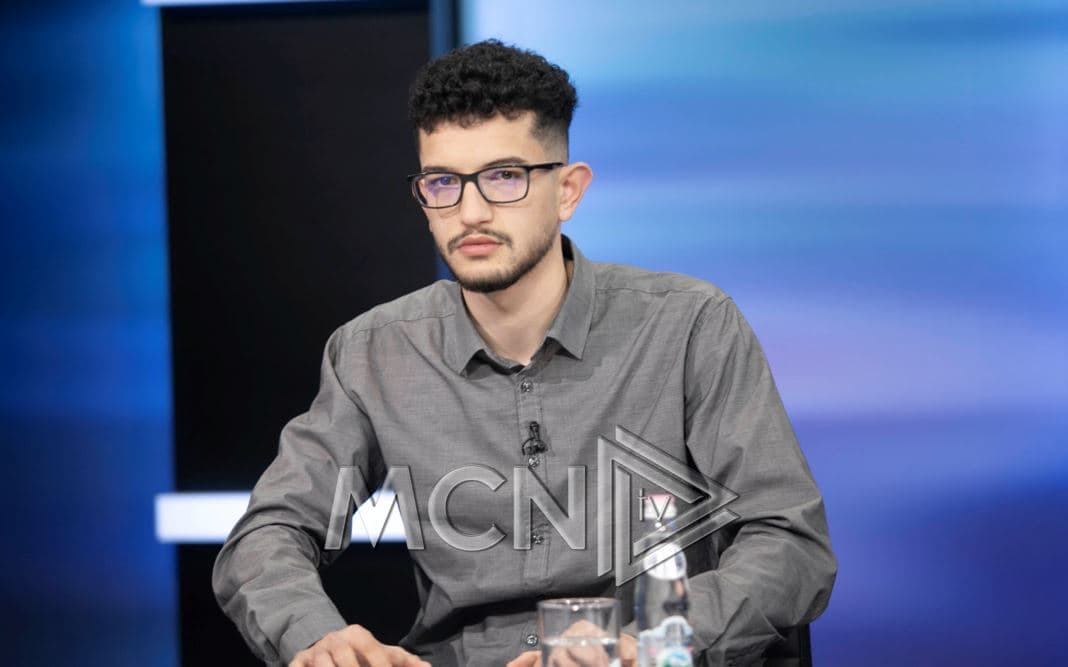 Enri Vrenozi shpjegon krisjen e marrëdhënies me të atin