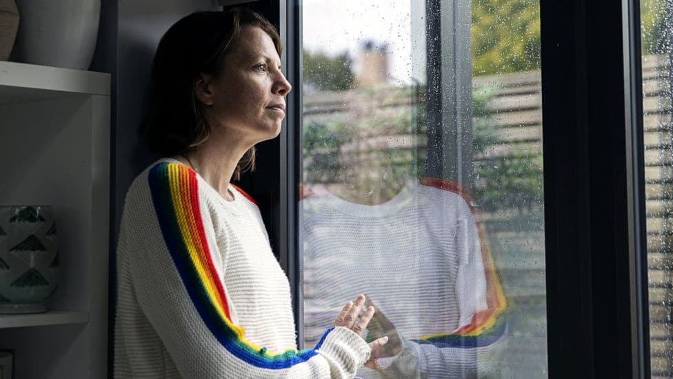 “Të jetosh me Covid”, Anglia plan për heqjen e masave në fund të muajit