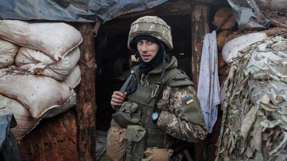 Kriza Ukrainë-Rusi/ Putin mendon të njohë pavarësinë e dy rajoneve të drejtuara nga separatistët