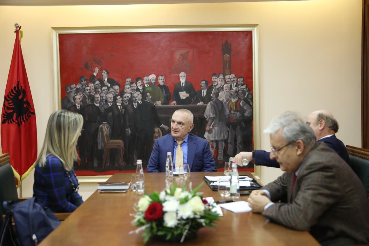 Meta: Mbrojtje qytetarëve, ndaj abuzimeve të institucioneve financiare jo banka