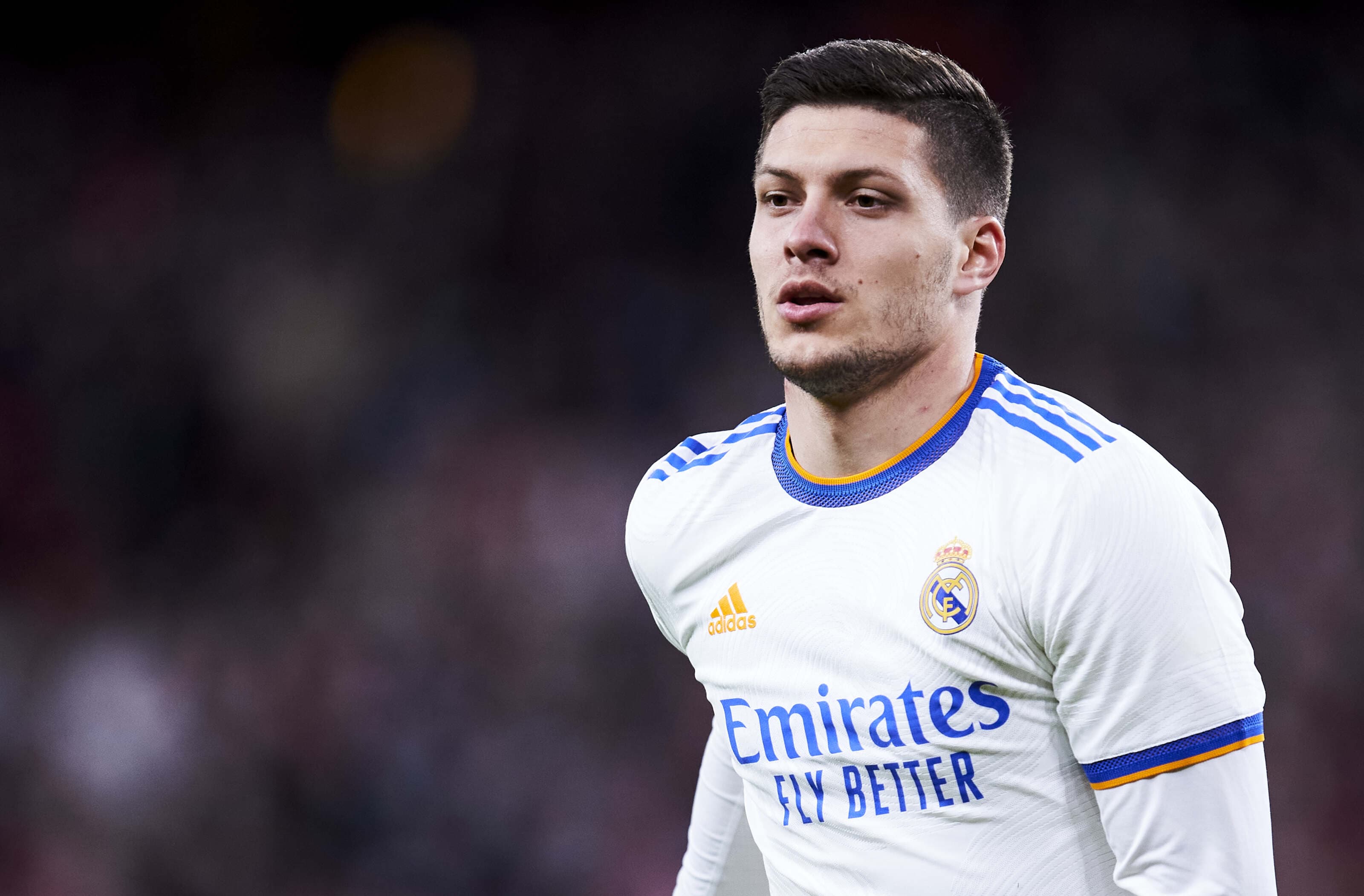Arsenal ritenton për Jovic