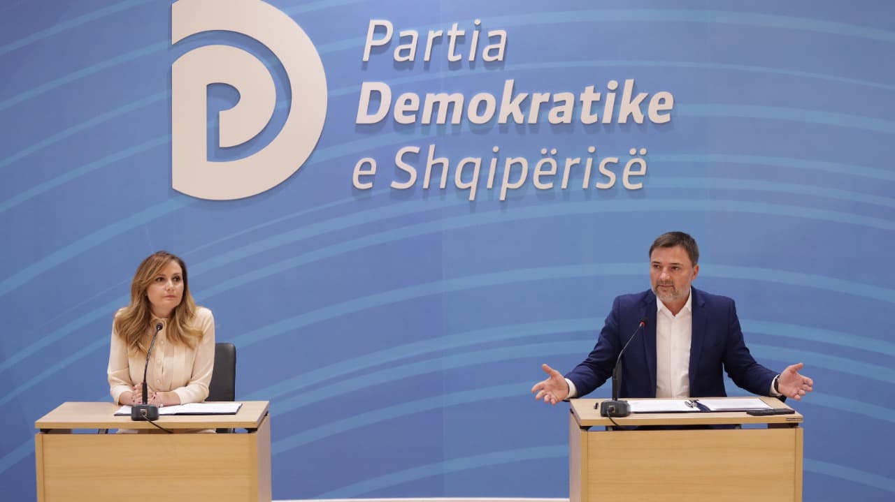 Tabaku dhe Alibeaj i kërkojnë dorëheqjen Lulzim Bashës