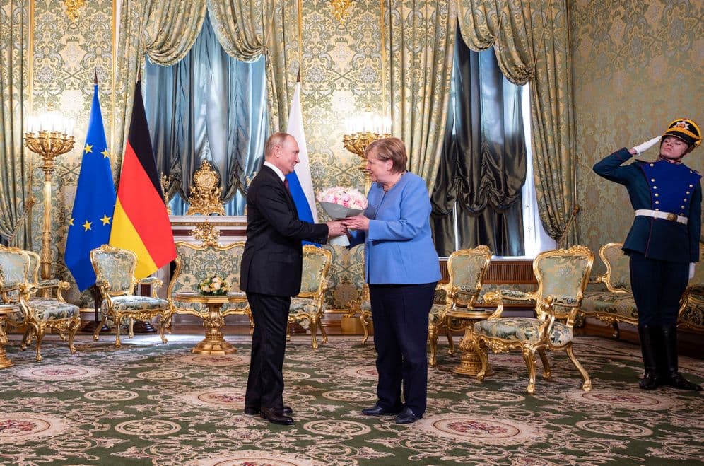 Marrëdhënia me Rusinë, një "hije" mbi Merkel dhe CDU-në