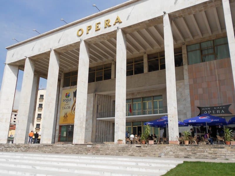 Ministria e Kulturës hap konkursin për drejtorin e ri të TOB-it