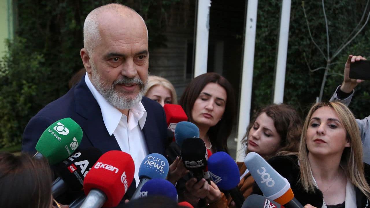 “S’ka ndryshime në kabinet!” Bashkëpunim me Berishën? Rama: Po flisni për të vdekurit