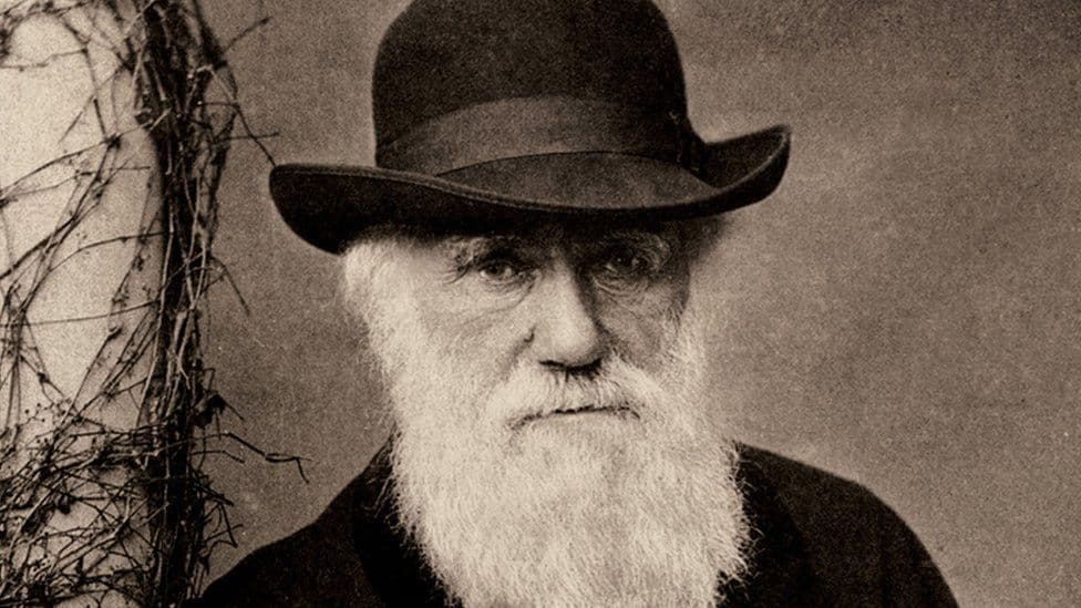 Fletoret e vjedhura të Charles Darwin i kthehen bibliotekës së Kembrixh pas 22 vitesh