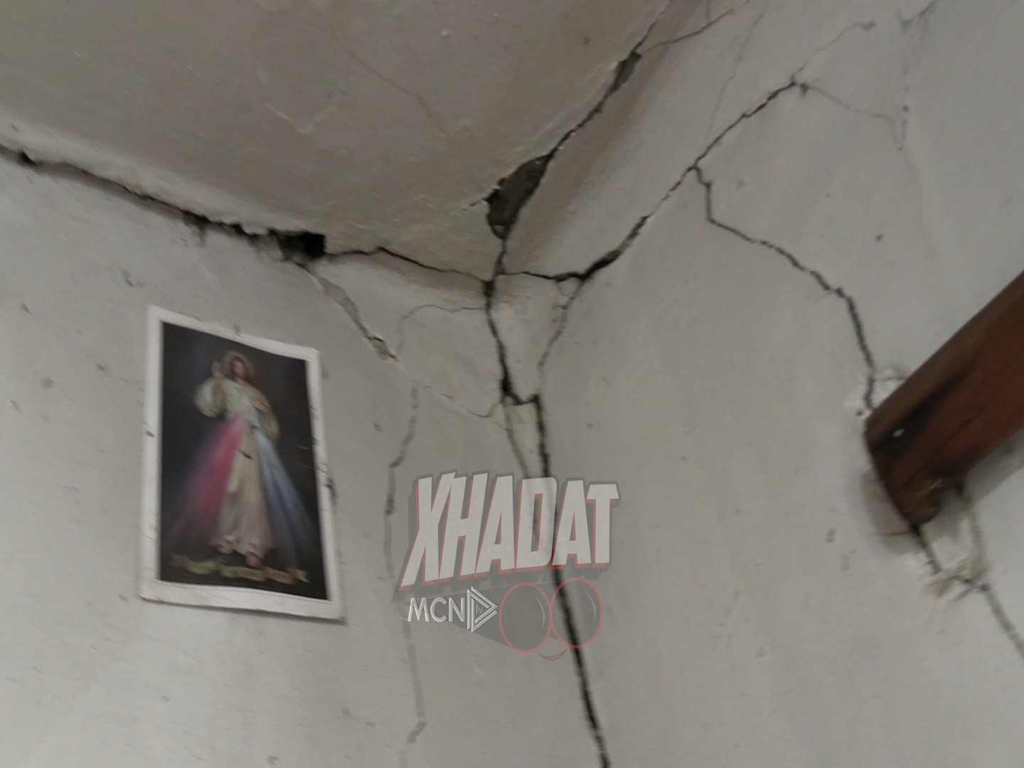 “Xhadat”- Gabimet e zyrave të shtetit lënë pa shtëpi familjen e prekur nga tërmeti