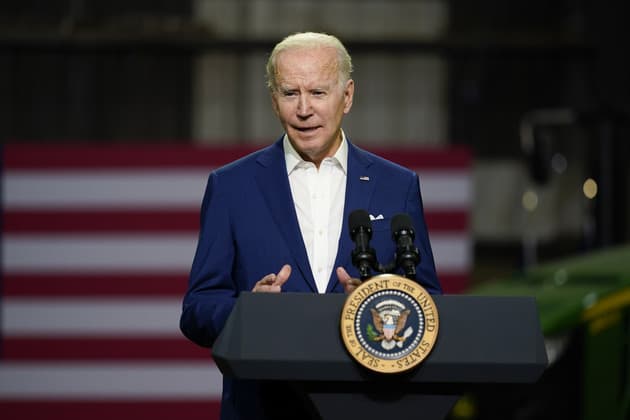 Joe Biden gjithnjë e më poshtë në sondazhe