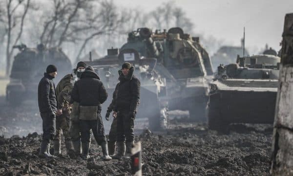 SHBA e Britani dërgojnë artileri në Ukrainë