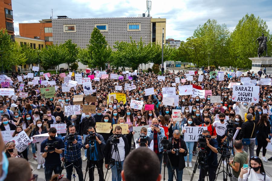 Me moton “S’po Shkohet n’Shkollë”, sot protestë nga nxënësit në 29 qendra të Kosovës