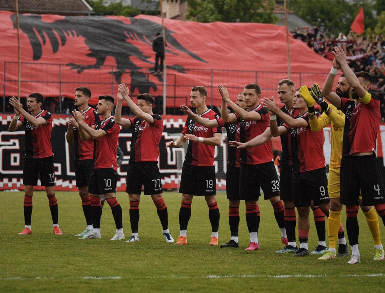 Barazim mes tensionit, nuk ka fitues në Shkëndija-Shkupi
