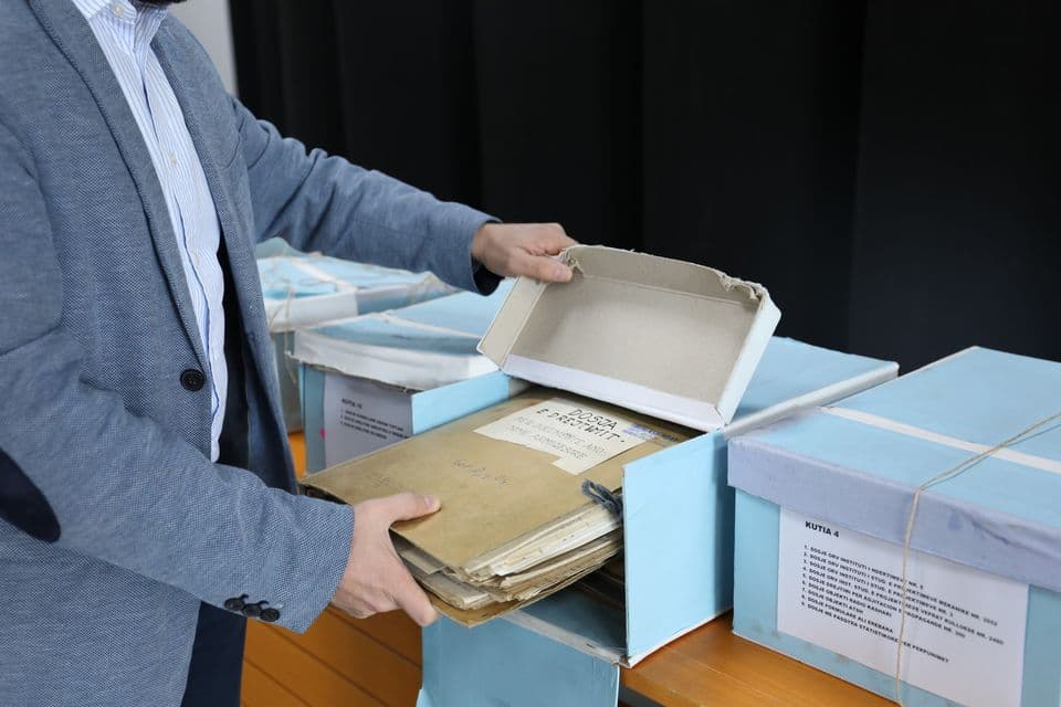 AIDSSH deklasifikon dosjen e shkrimtarit të dënuar nga diktatura, Vinçenc Prenushi