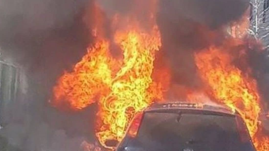 Digjet një automjet në zonën e “Ranës së Hedhun” në Shëngjin