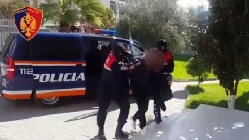 U denoncua nga emisioni investigativ, arrestohet 33-vjeçari që ngacmonte seksualisht të miturën