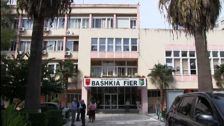 KLSH zbulon shkelje me tenderët në Bashkinë e Fierit/ Kërkon 70 masa administrative për punonjësit