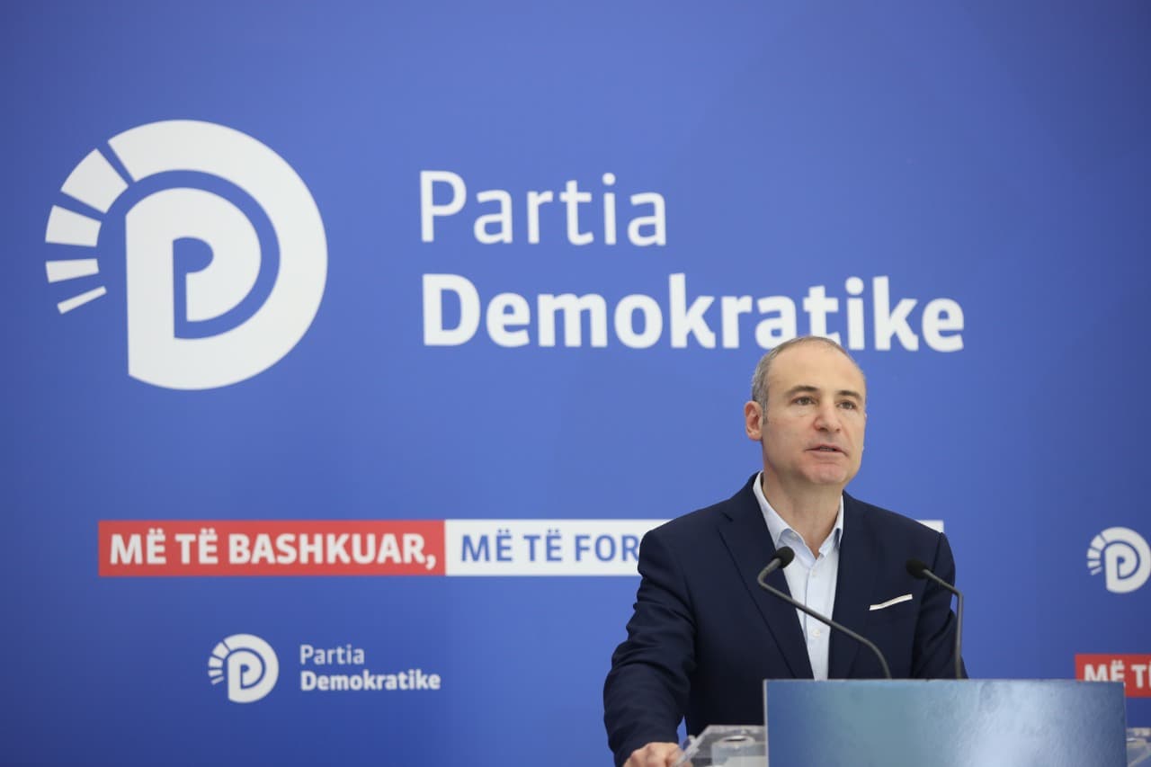 Nafta u ul me 2 lekë/ Bumçi: Bordi i transparencës bashkëpunëtor në vjedhje dhe në varfërimin e shqiptarëve
