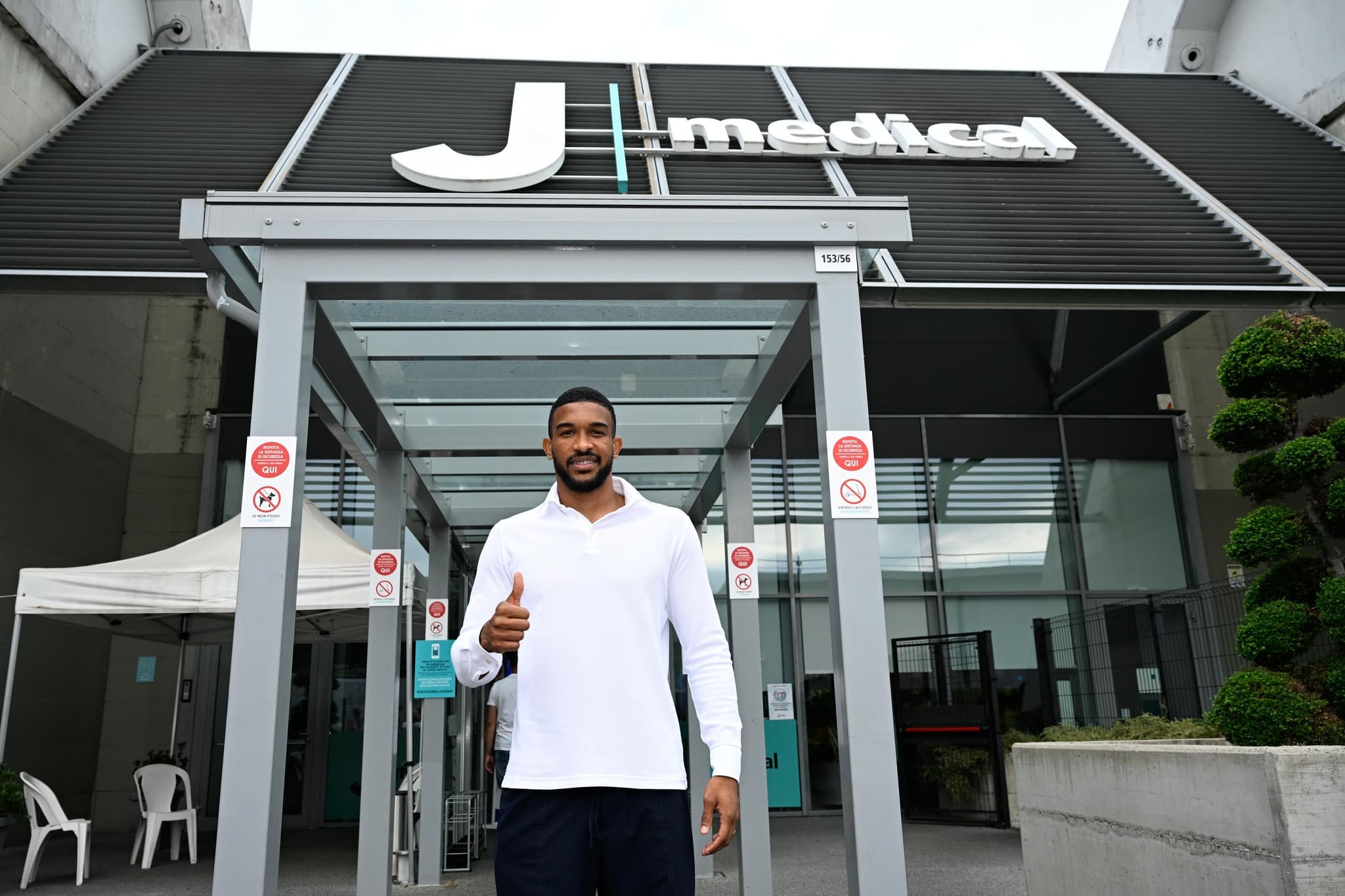 Juventusi i merr objektivin Interit, zyrtarizohet Bremer