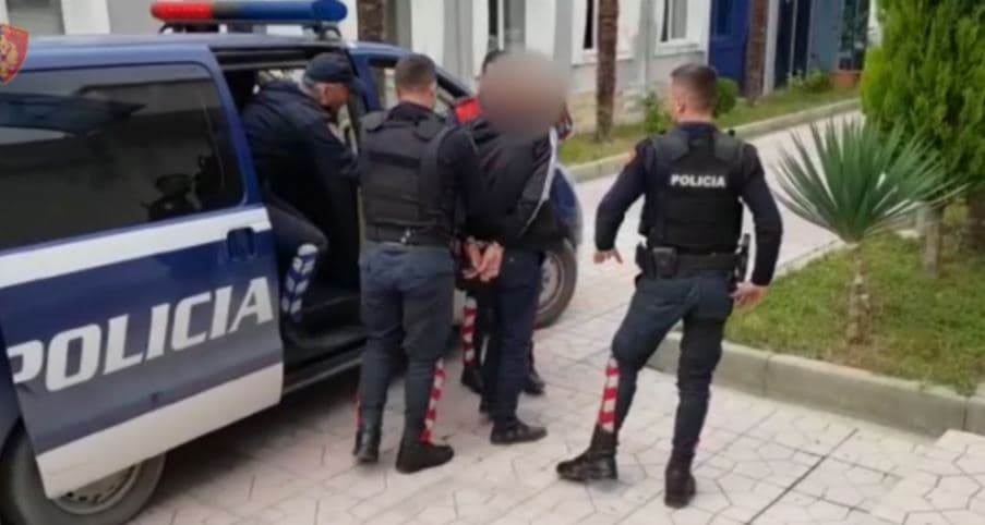 Ekstradohen nga Greqia drejt Shqipërisë, dy persona të shpallur në kërkim ndërkombëtar