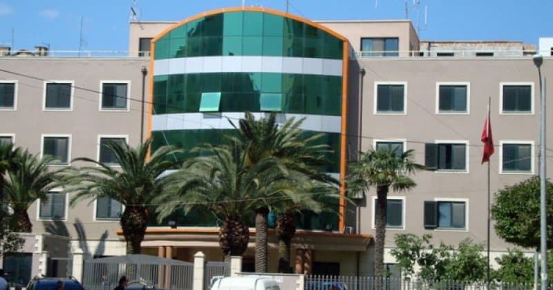 Arrestohen 4 persona në Durrës, 2 prej tyre të shpallur në kërkim