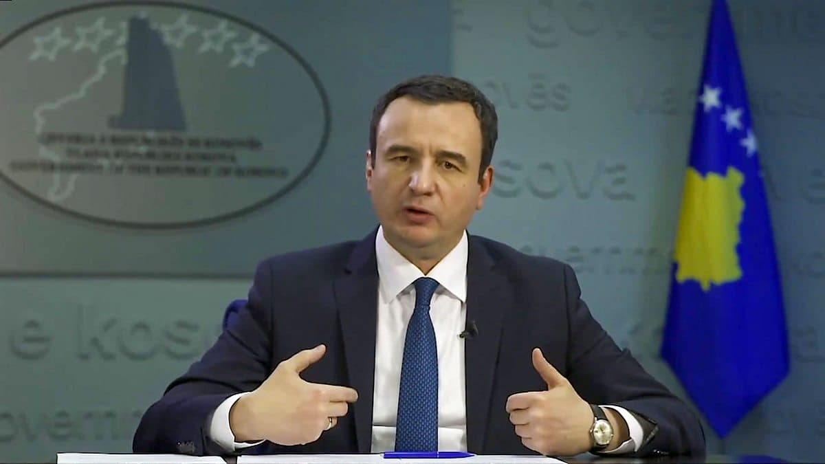 Albin Kurti: Janë 9 barrikada në veri të Kosovës, presim heqjen e tyre brenda ditës
