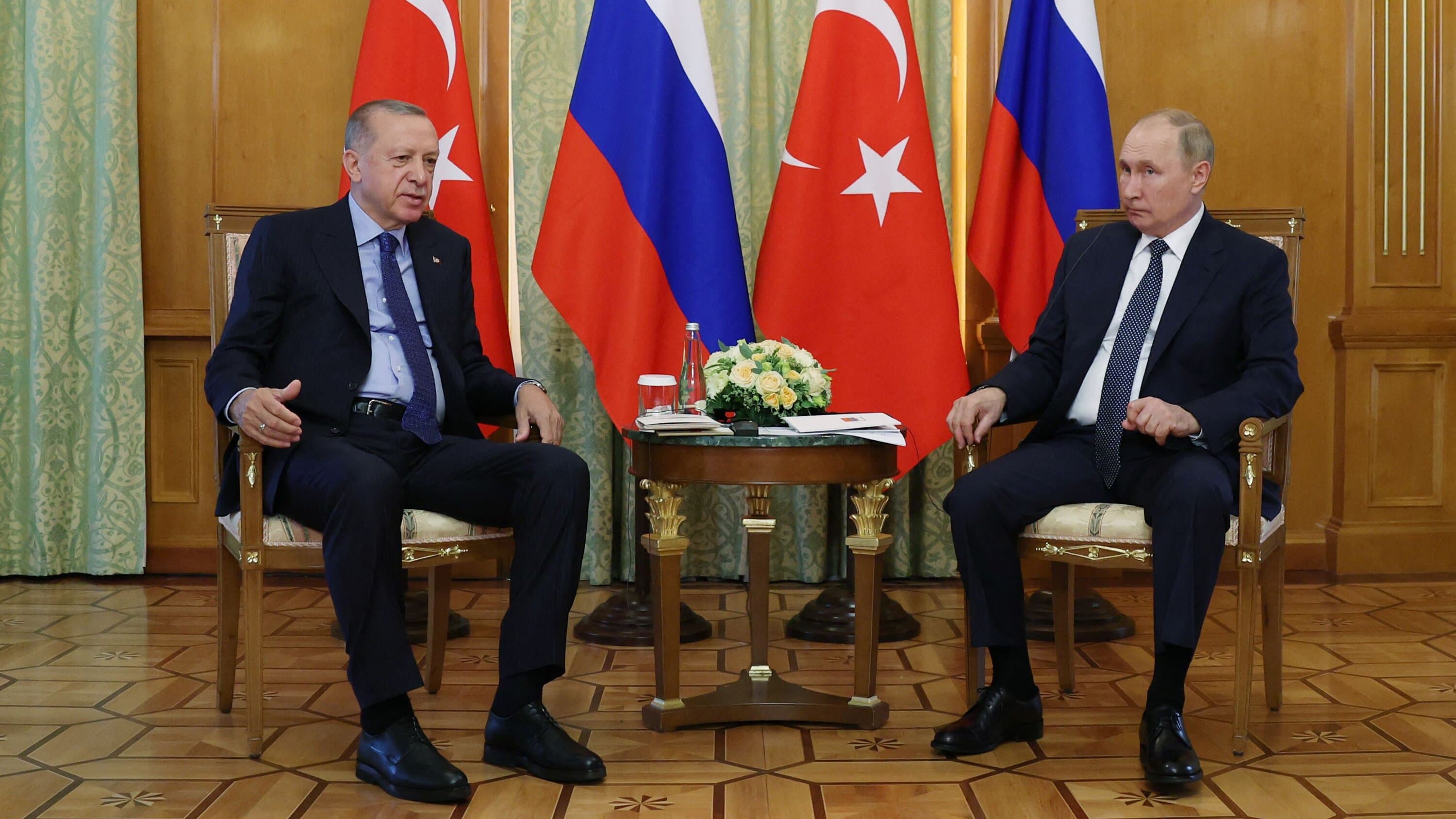 Erdogan dhe Putin bien dakord për tregtinë në rubla