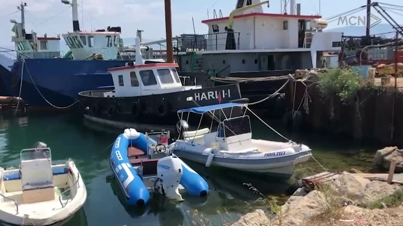 Pronarët e skafeve në protestë (VIDEO)