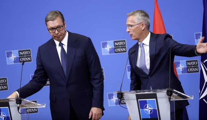 “Kosova”/ Stoltenberg, Vuçiç-it: Ndërhyjmë nëse përshkallëzohet situata në veri