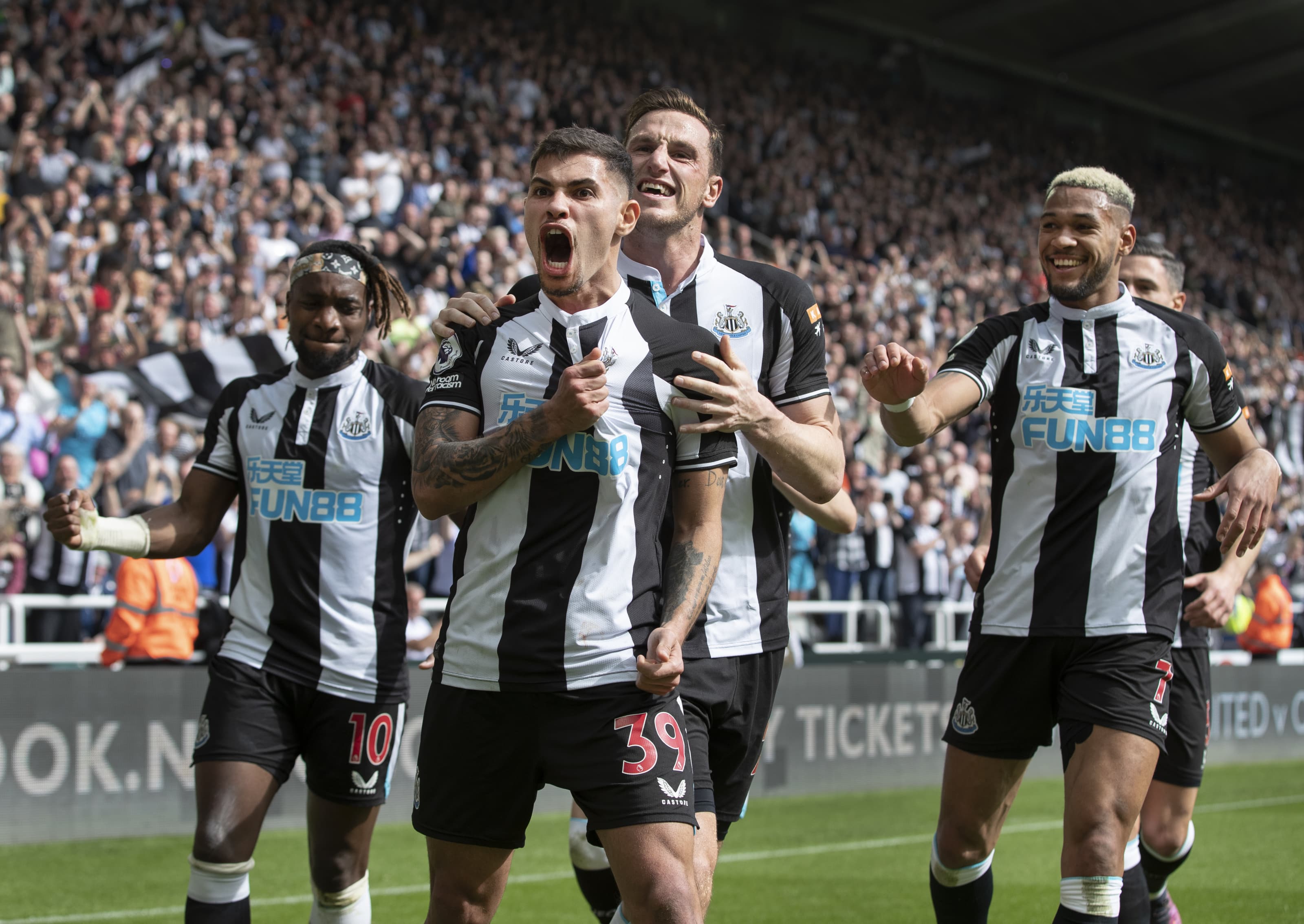 Newcastle ‘’ peshkon ‘’ tek Chelsea